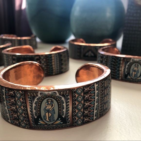 Datura Art Handmade Global Artisans Copper Cuffs - Picture 4 of 14